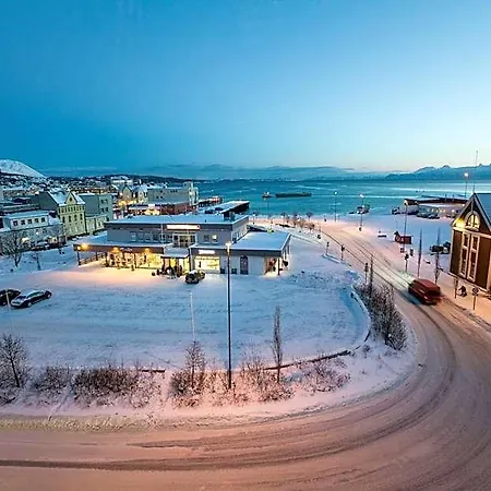 F2 * Harstad